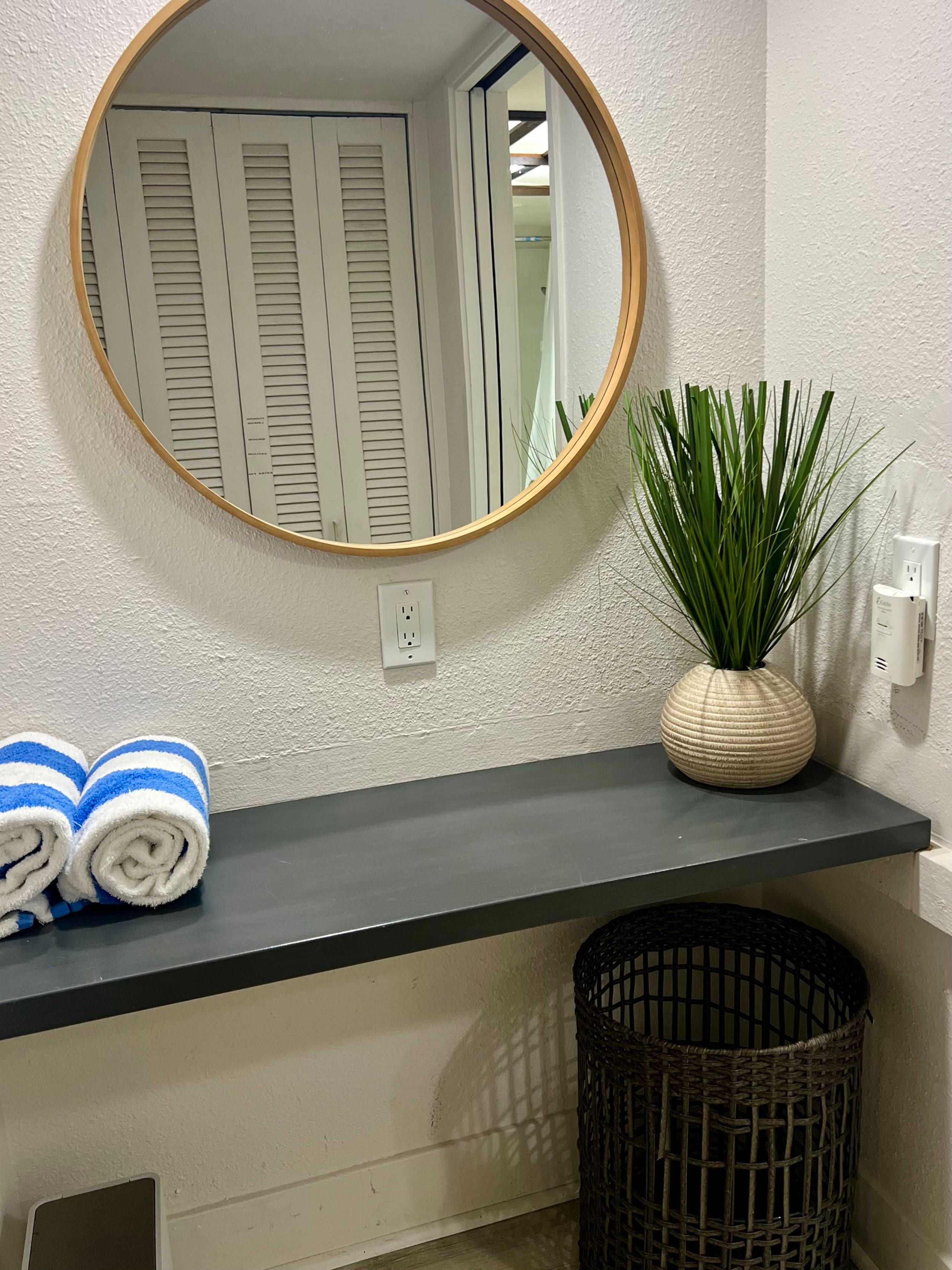 Full Kitchen| Poolside | Walk to Parks & Downtown - Photo 17