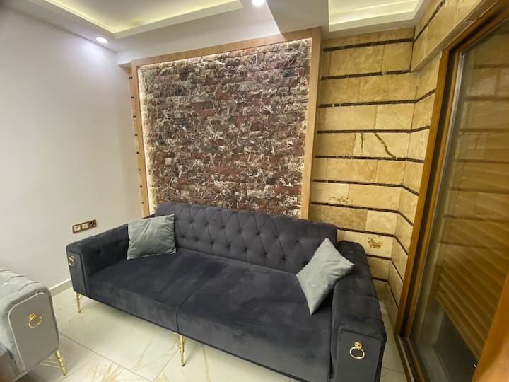 Kuşadası Merkezde*süperlüx 2+1 (Yeni Bina-eşyalar) - Kuşadası