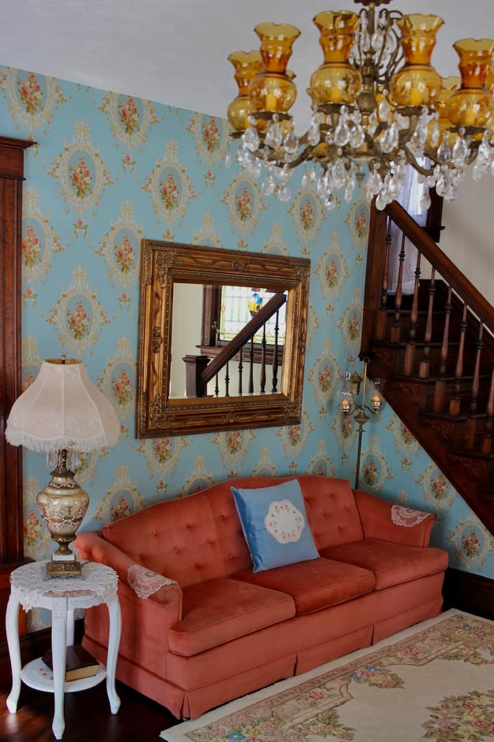 Sandbank Cottage - Marion, IL