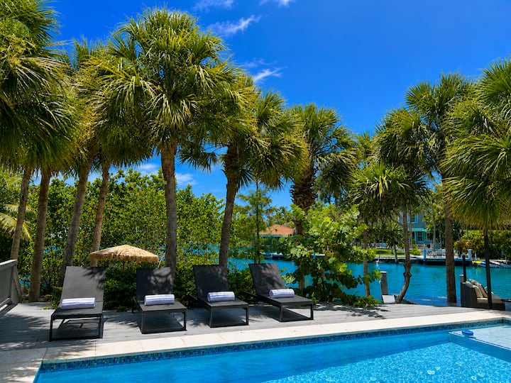 Villa Sole Luxury Retreat  Upper East Miami - Miami, FL