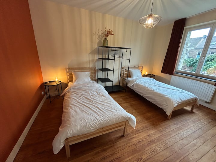 غرفة النوم 2