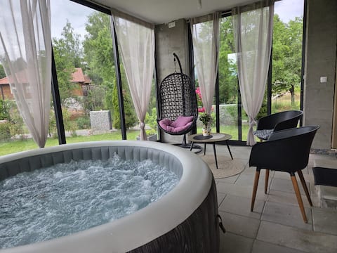 Donna Vacation home w garden Plitvice Lakes