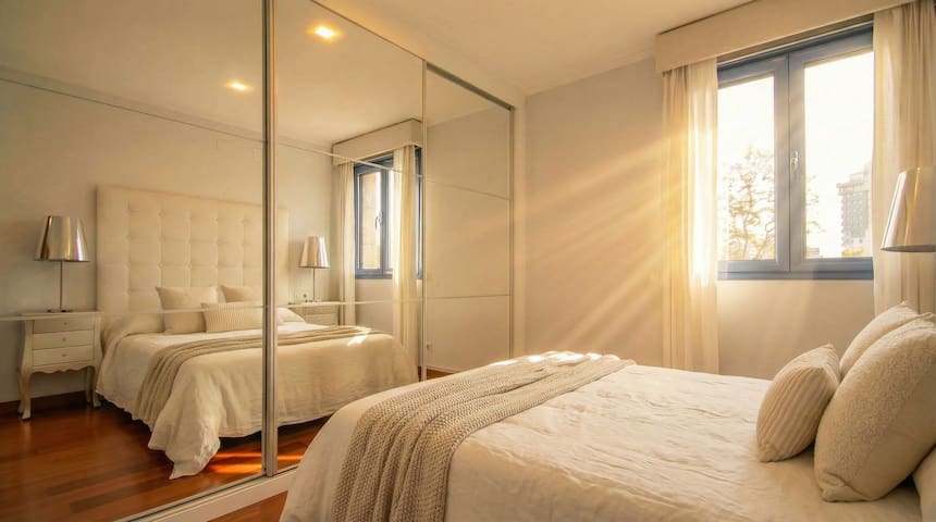 Teatro Flamenco Sevilla managed Airbnb listing 1