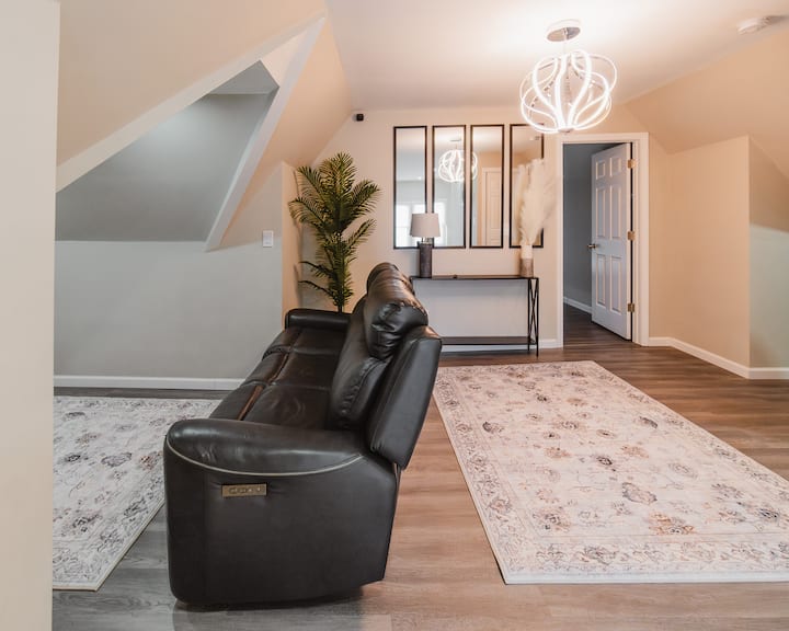 Cozy And Renovated Apartment. - Branford, CT