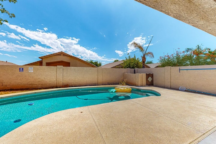 3br With Pool, Enclosed Yard, & Covered Patio - Glendale, AZ