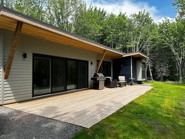 Maple Forest Retreat