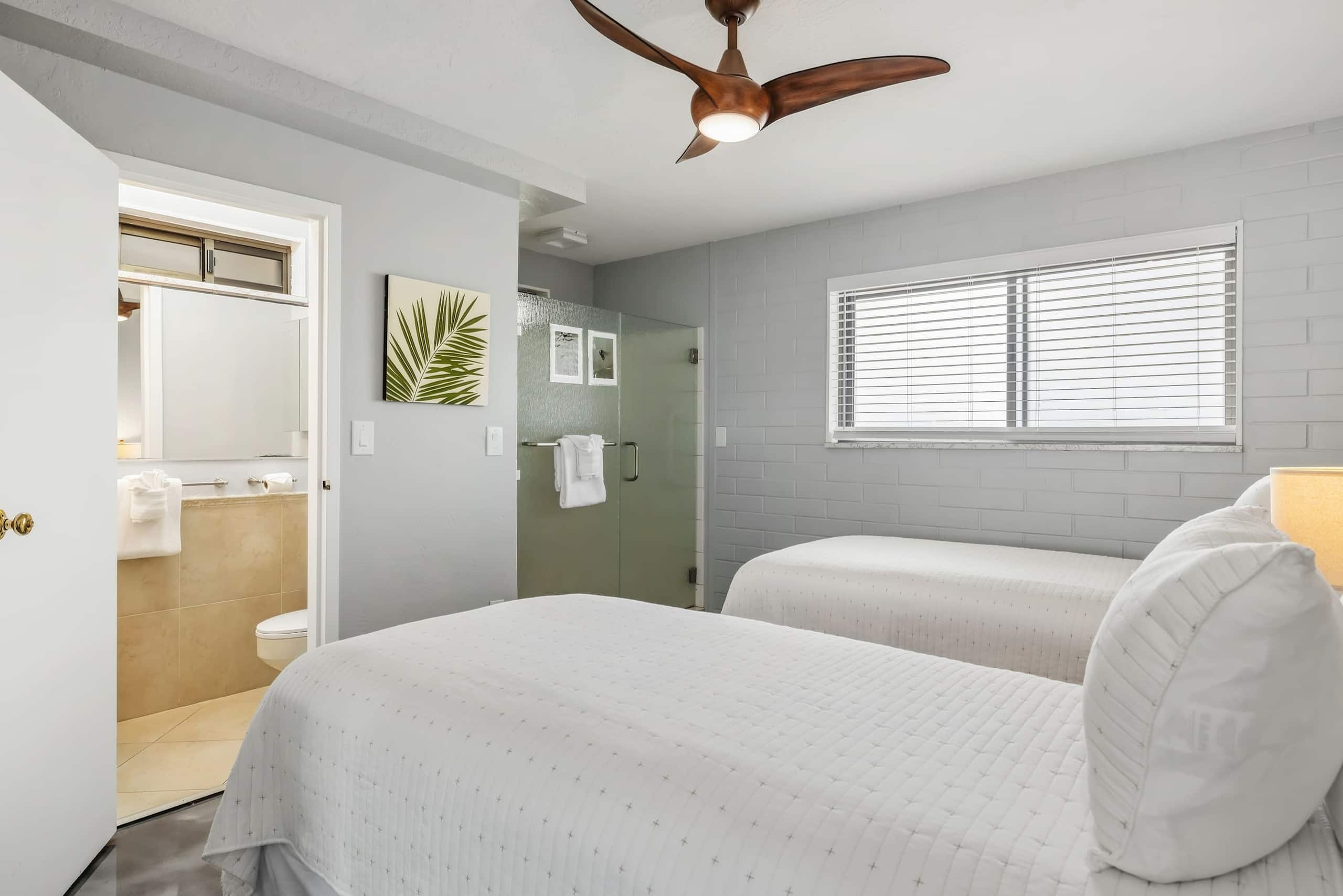Kuhio Shores 215 Oceanfront, AC - Photo 18