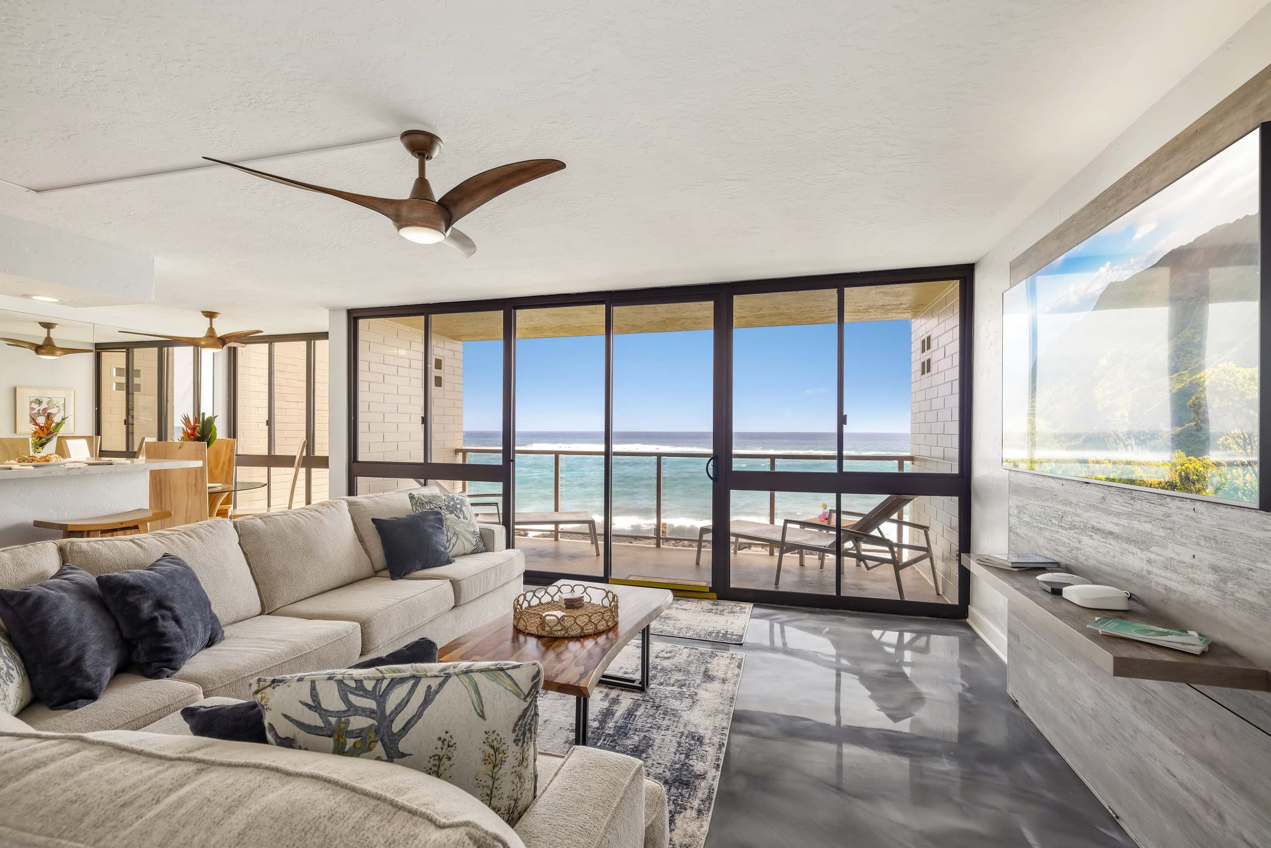 Kuhio Shores 215 Oceanfront, AC - Photo 2