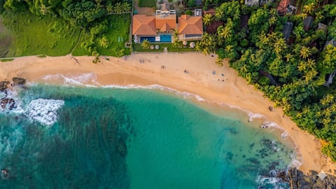 Luxury Beachfront Estate | Staff | Pool | Mirissa