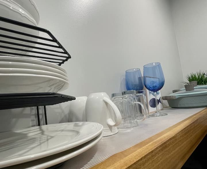 Brick & Glass Flat - 1br Private Apartment - London