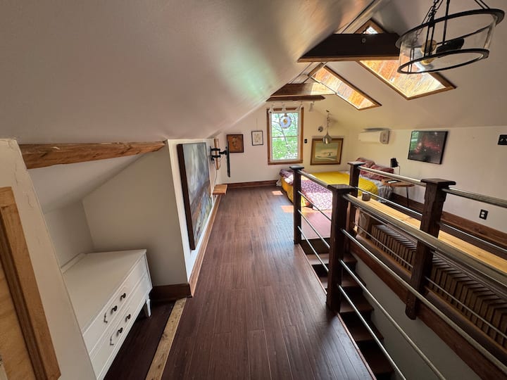 Loft Apartment In Secluded Duplex. Close To Town. - Chattanooga, TN