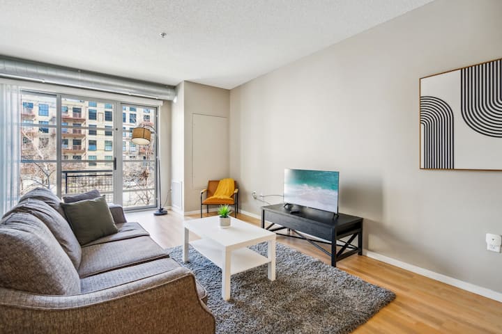 Cozysuites Mill District With Pool, Gym #11 - Minneapolis, MN