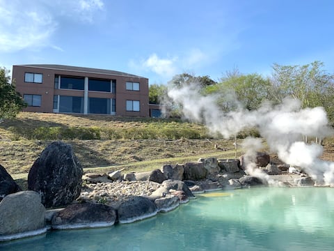 Manden Natural Hot Spring, Sauna Included