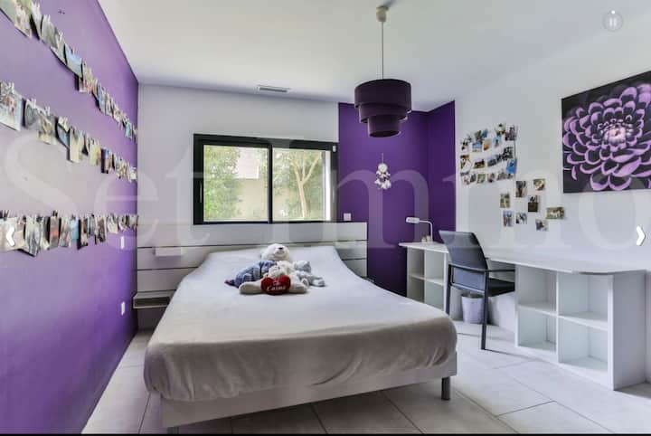 Schlafzimmer 1