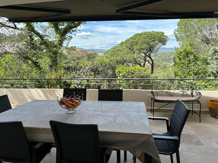 Villa Rénovée à Ste Maxime Terrasse Vue Dégagée - Les Issambres