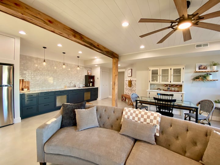 Hilltop Hideaway - Cedar City, UT