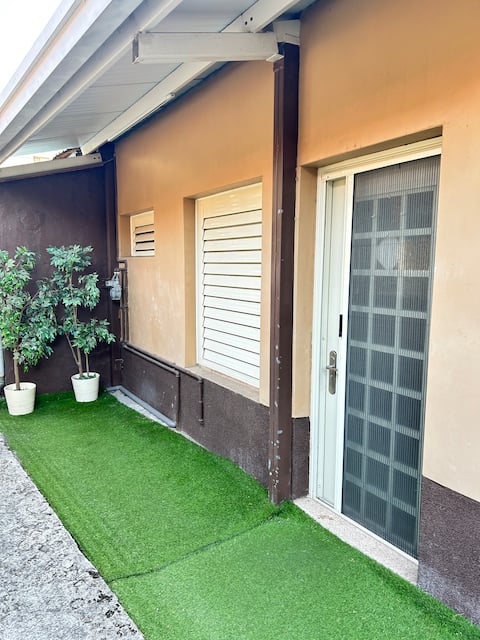 Willow Couple Cottage