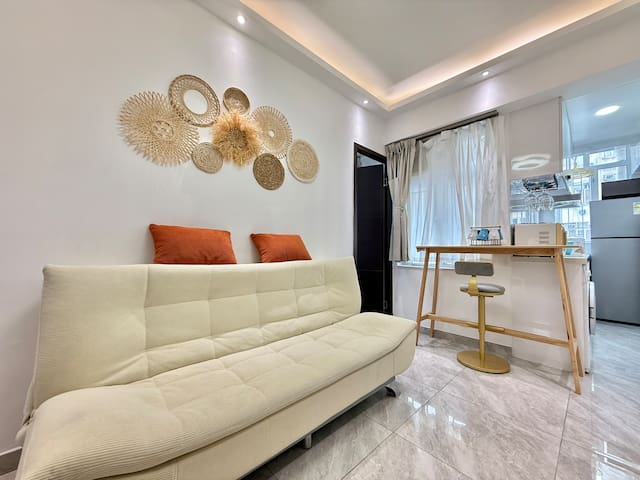 Homey Bohemia 3BR 8pax perfect for family gallery image 3