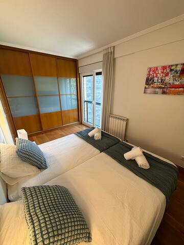 Ulia A- Parking, Terraza y Jardín gallery image 5