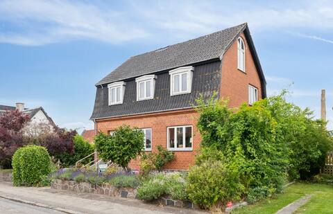 Charmerende rummelig villa