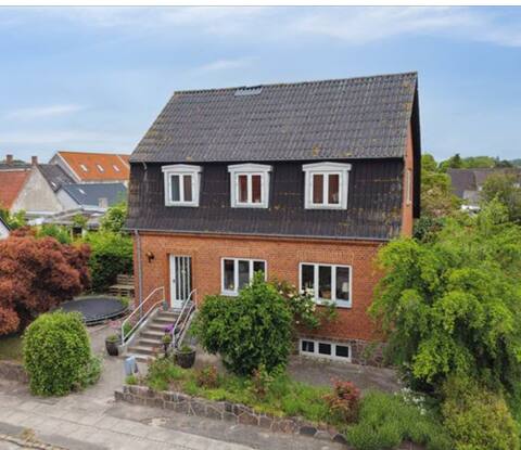 Charmerende rummelig villa