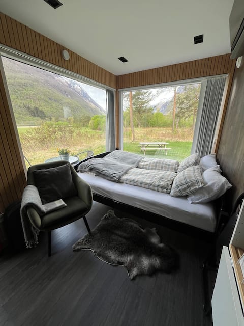 Modular cabin for 2 with private bathroom and AC