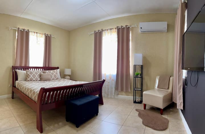 Суперголяма спалня