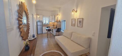Cycladic house
Aloni