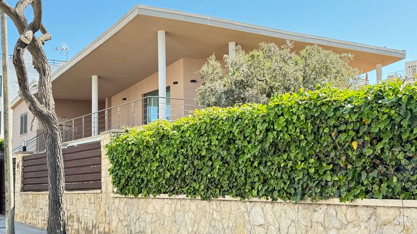 Best leisure in Playa de Palma with BBQ & seaview