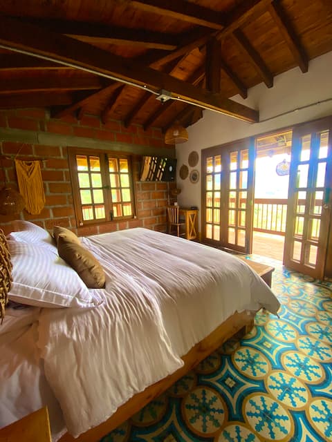 Successful Airbnb property: Margus Luxury Cabin with Garden View in Jardín