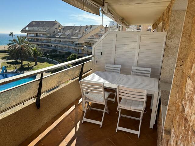 Torre Valentina · Vistas al mar y terraza privada gallery image 3