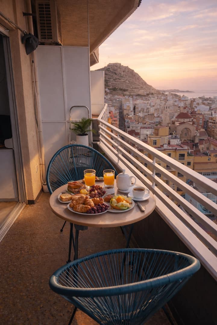 12th Floor Sea View Studio | Central Alicante - Alicante