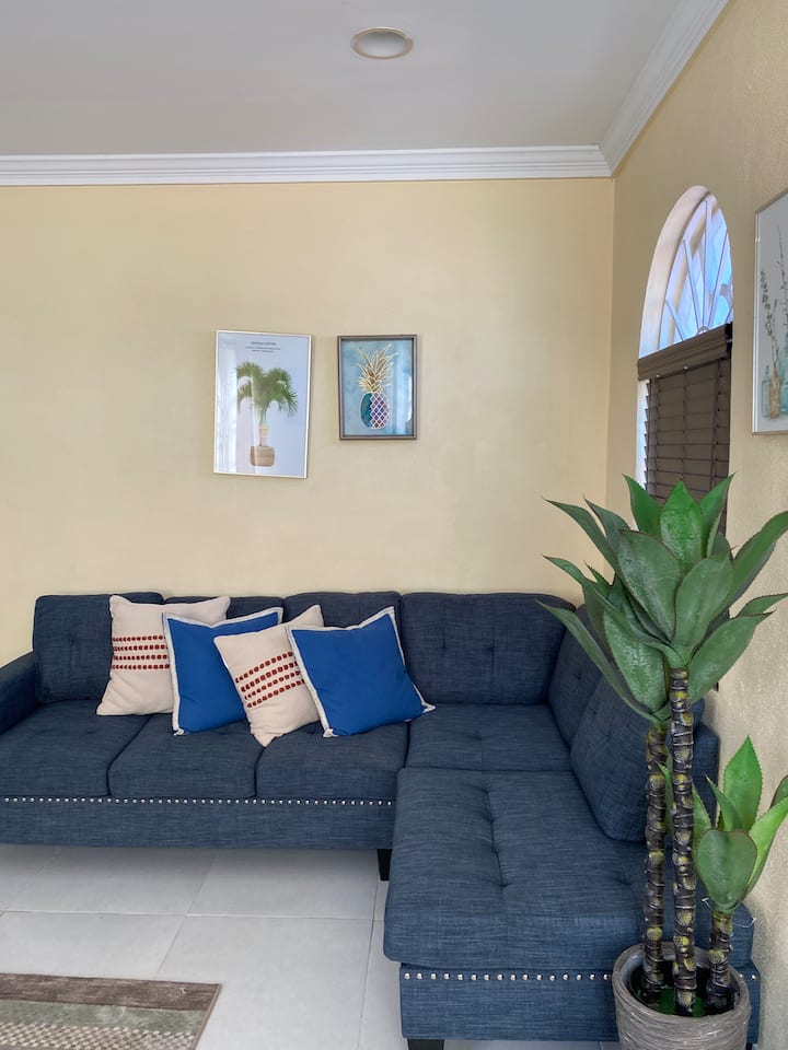 Island Vibes Point Of View- Near Beach & Airport - Nassau