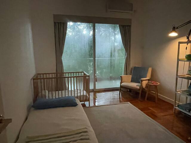 Central family flat close to parks gallery image 4