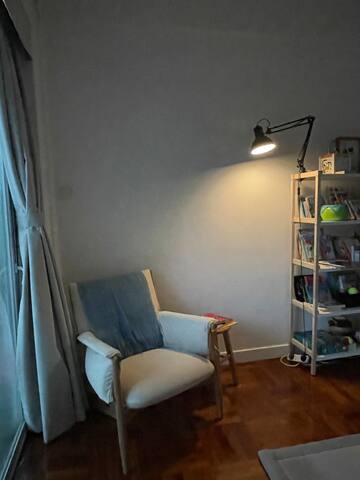 Central family flat close to parks gallery image 5