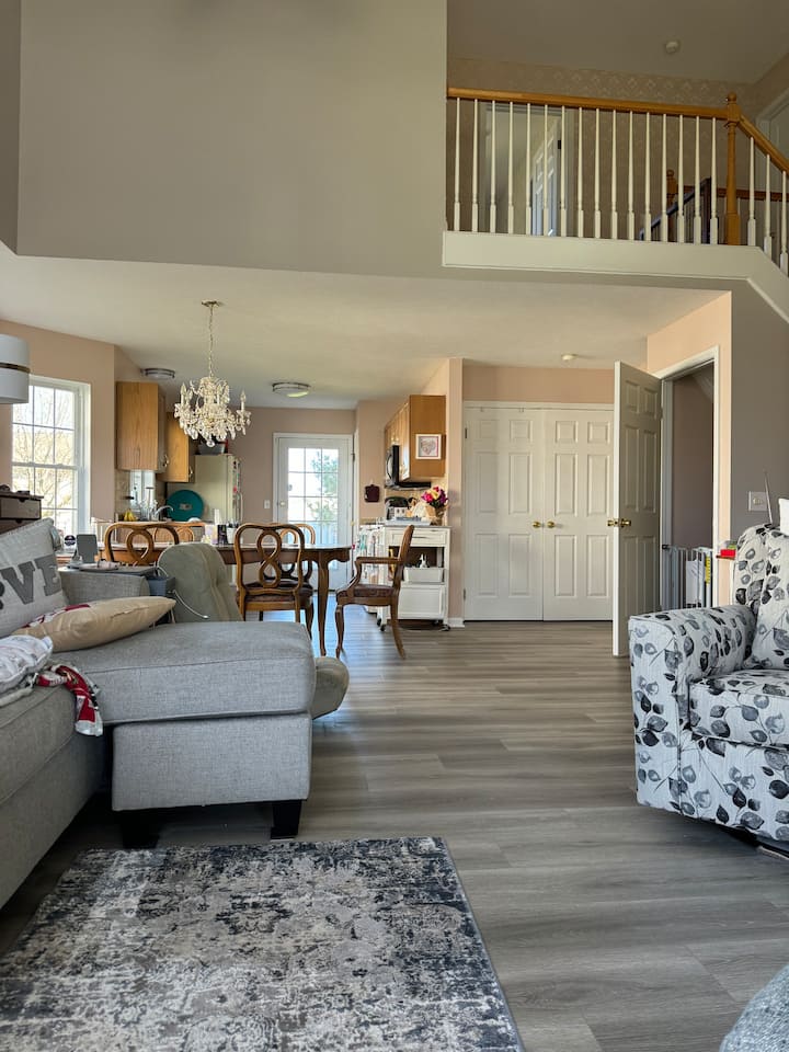 Private 2nd Floor! - Hilton, NY