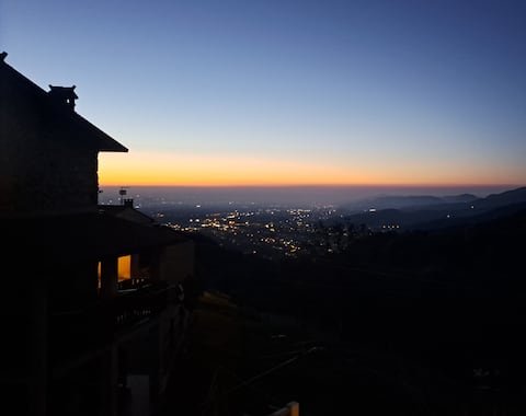 La Casetta under the
Monte Novegno