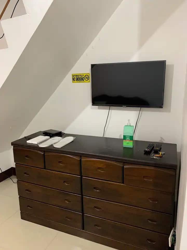 Montefaro East Transient House - Imus