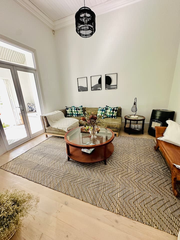 3 Anchor Bay Holiday Home - Camps Bay