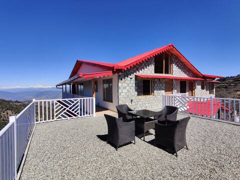 The Ghaur Hartola !  Villa with a himalayan view
