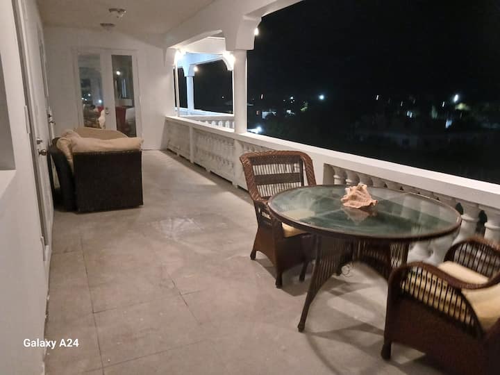 New condo with sea view (unit 1)