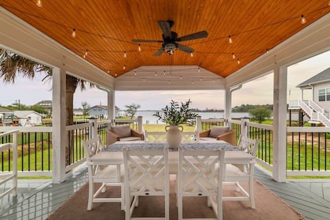 Waterfront Oasis Minutes From The Beach