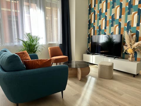 Top Airbnb: Central apartment, 2 rooms private parking terrace in Le Tréport