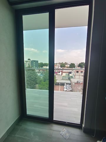 listing_image