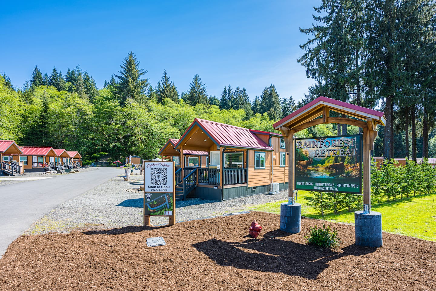 Rainforest Tiny Home Retreat: Rustic photo 5