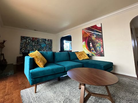 Living Canvas: Gardens+MidCentury Modern near SSU