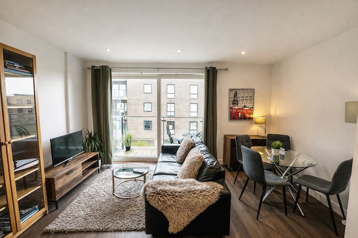 Orangetree Apartment W/ Balcony By Train Station - Cambrige (UK)