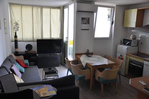 Top Airbnb: new sea view big place in Gradski Kotar Split 3