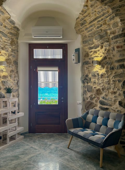 Two-room apartment a few steps from the sea