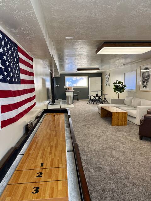Popular Airbnb listing: Adventure Basecamp in Sandy